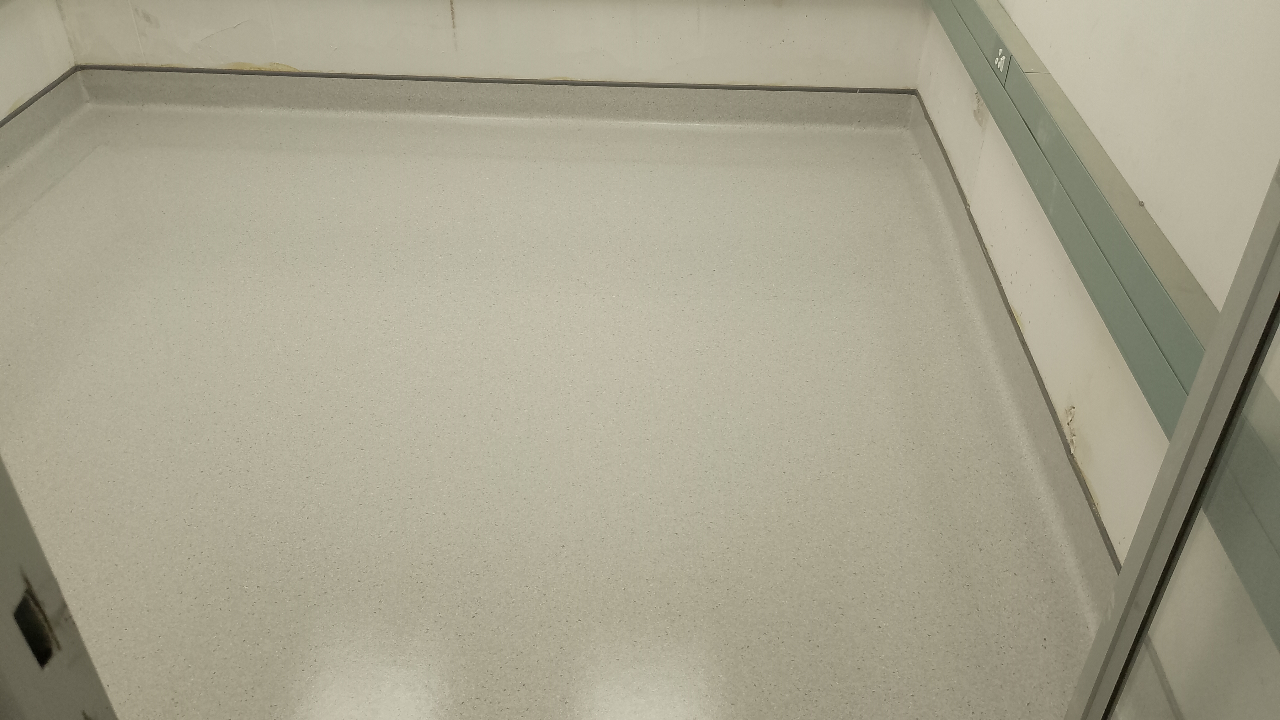 Vinyl flooring corridor installation at Rob Ferreira Hospital, Mpumalanga
