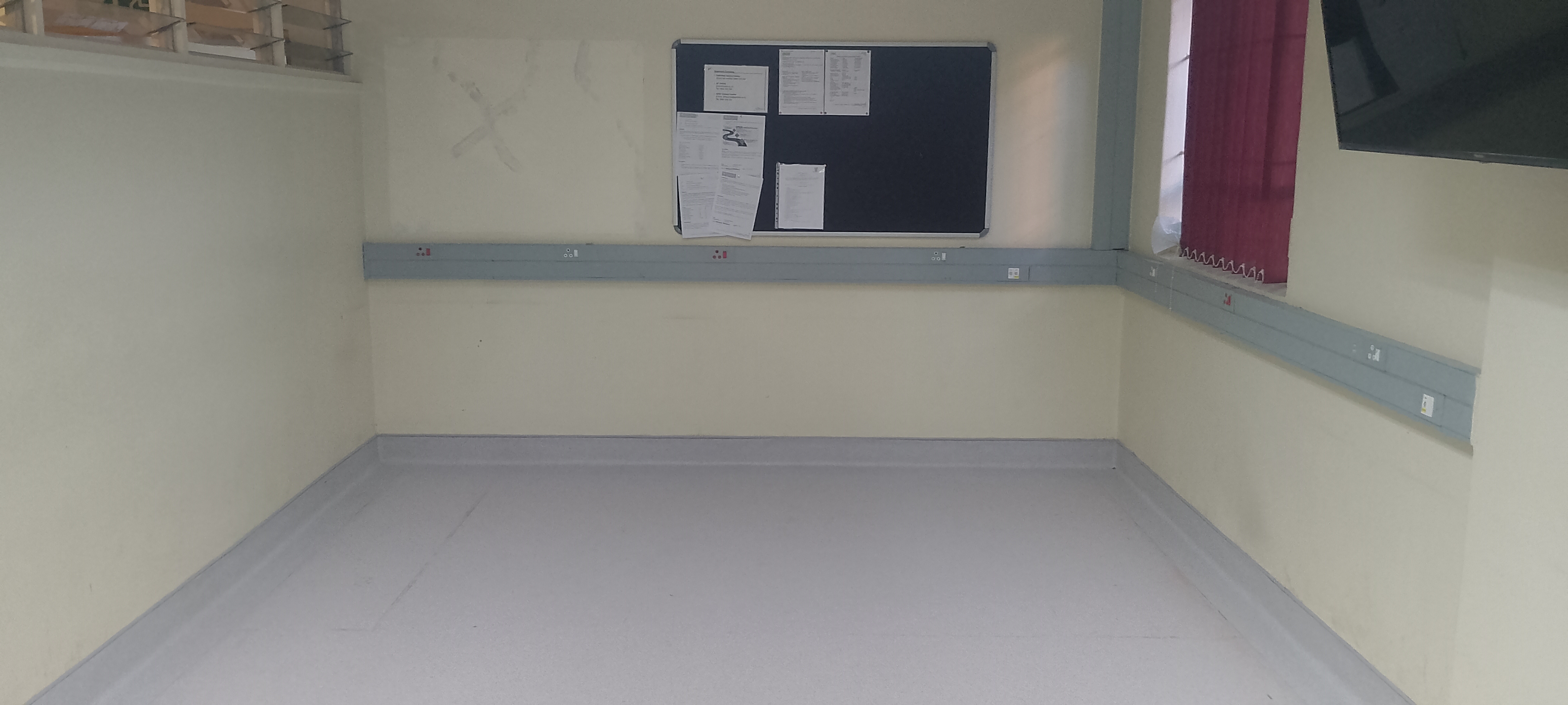Bhiyeni flooring team preparing a hospital floor installation